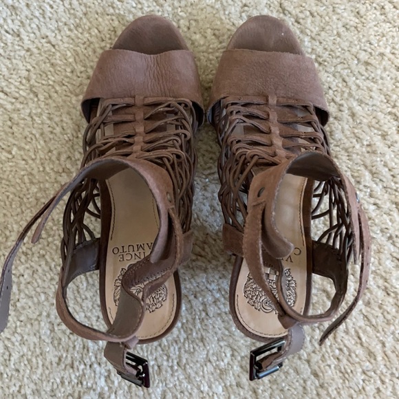 Vince Camuto gray heels - Picture 1 of 7